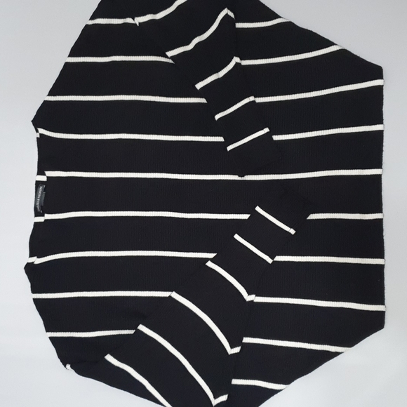 NWT Chelsea and Theodore Dolman Striped Pullover Sweater - Picture 3 of 7